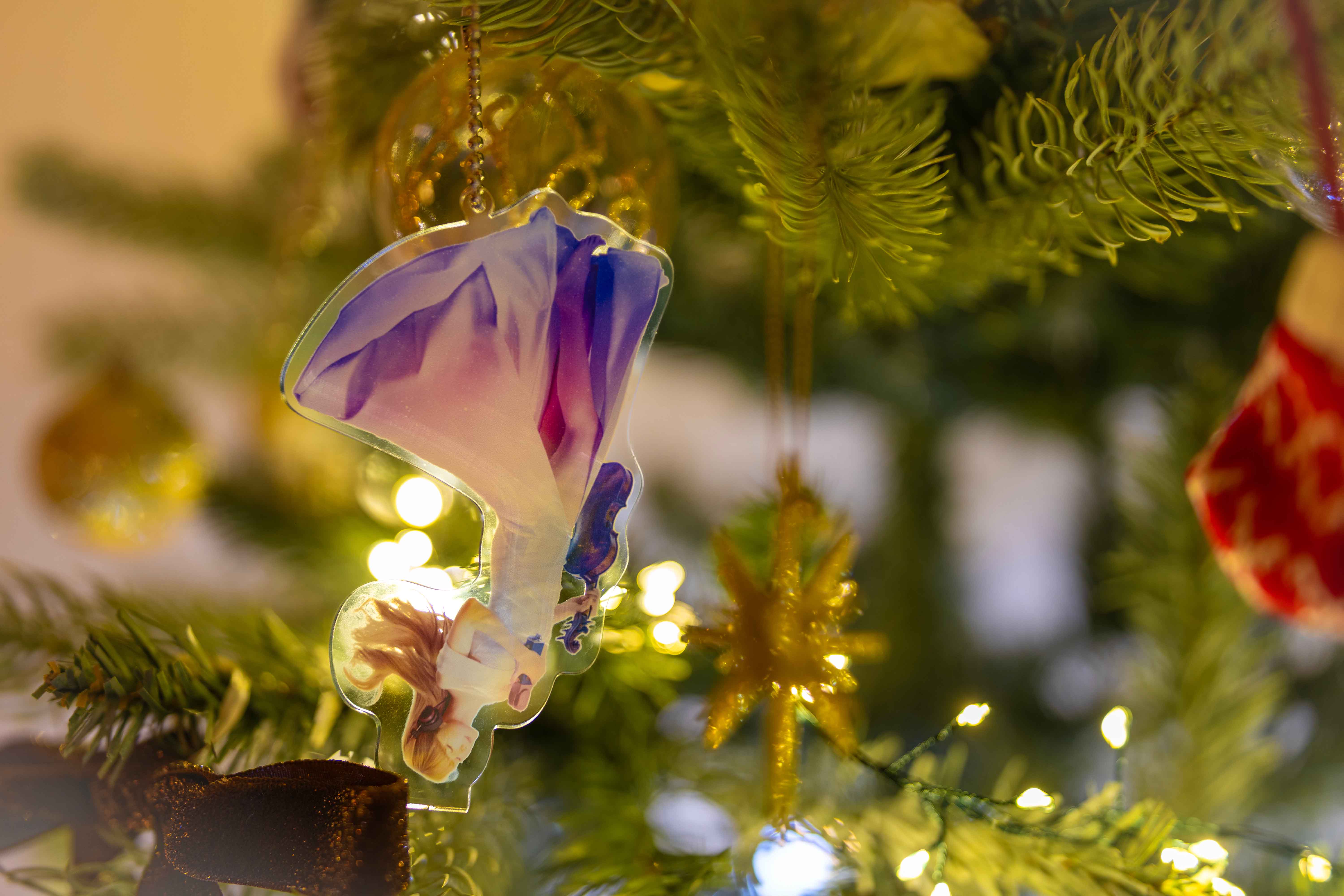 【ご好評につき再販決定！】Sarah Àlainn 〜 ISEKAI 〜グッズ「アクリルスタンド」