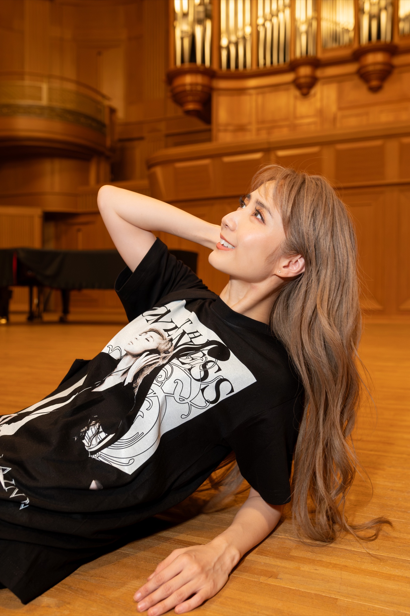 サラ・オレイン × THE ONENESS コラボレーション オリジナルグッズ