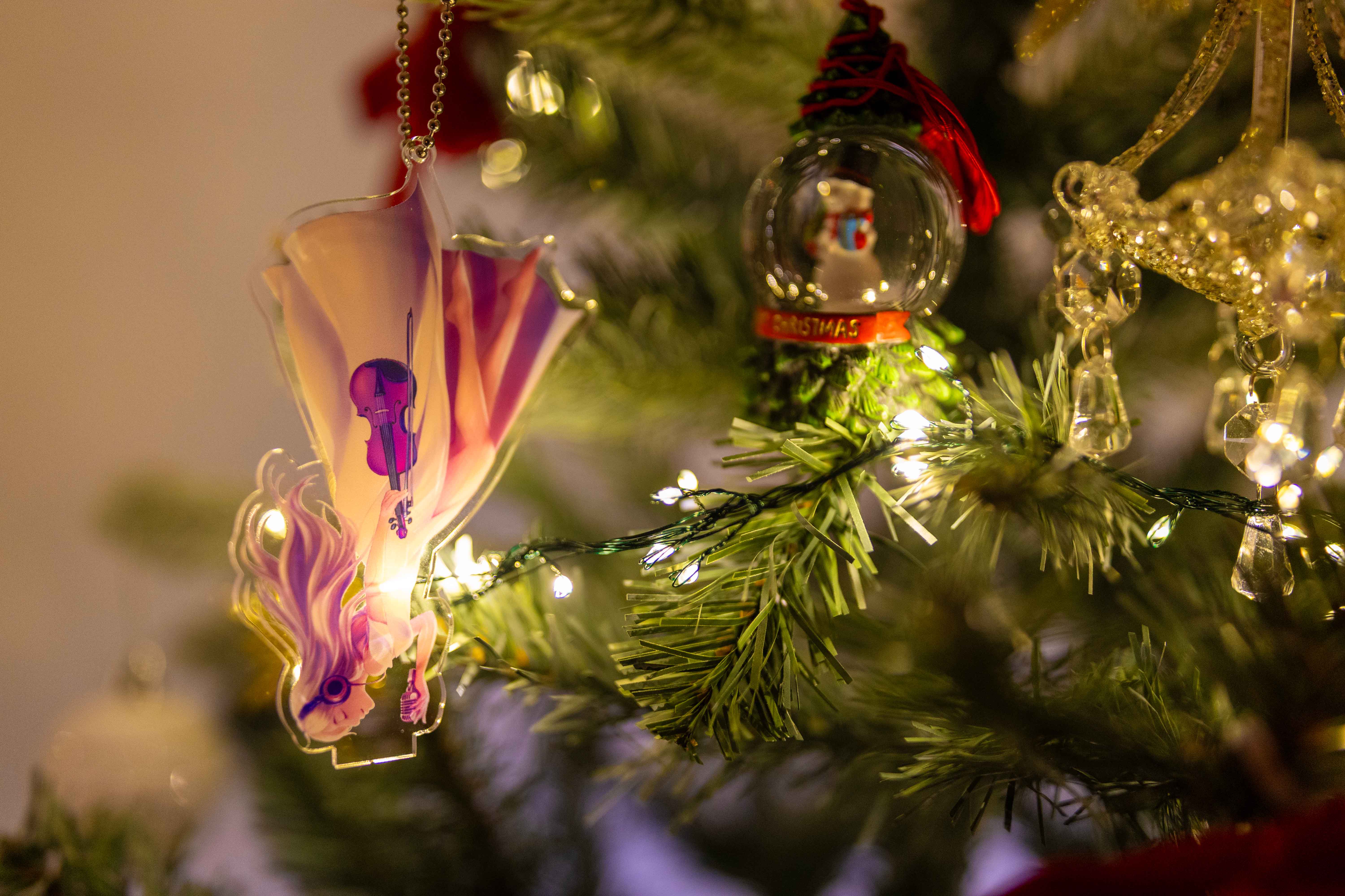 【ご好評につき再販決定！】Sarah Àlainn 〜 ISEKAI 〜グッズ「アクリルスタンド」